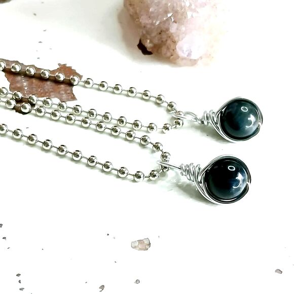 Dainty Blue Tigers Eye Crystal Necklace, Minimalist Gemstone Jewelry, 16" - Picture 1 of 3